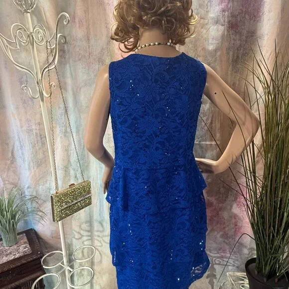 📌Ronni Nicole Lace Unique Layered Evening Dress Perfect For Any Formal Occasion - Picture 8 of 16